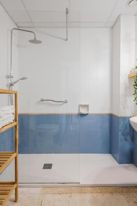 Central Beach Apartment With Free Parking And Pool Marbella Luaran gambar